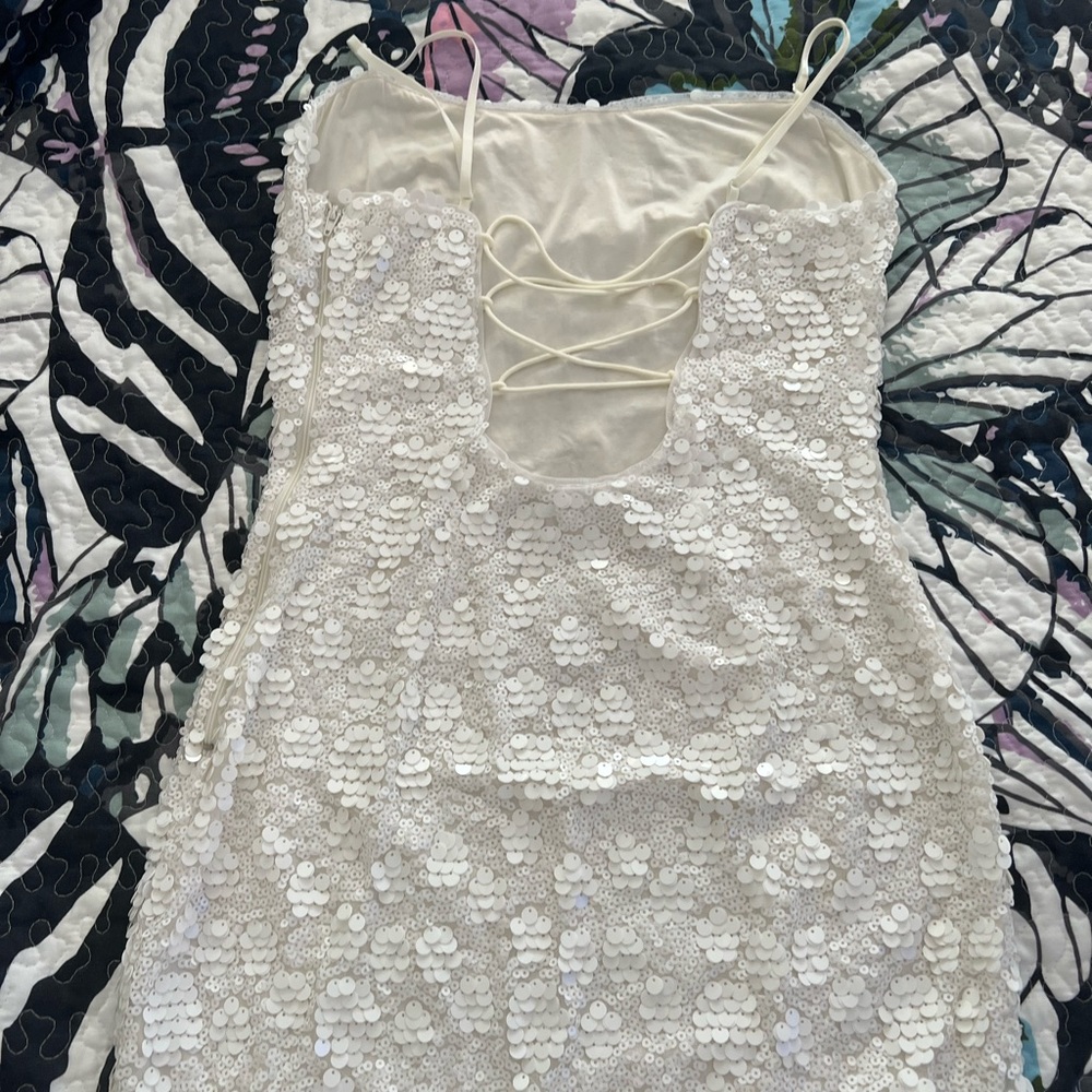 Guess dress size 6